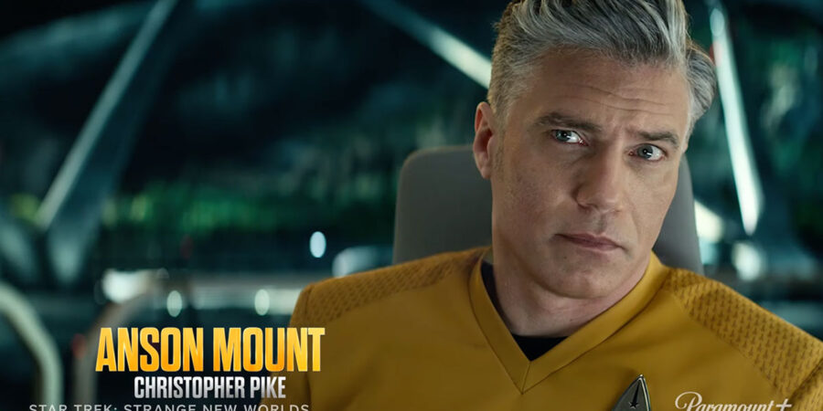 Aston Mount como capitão Pike